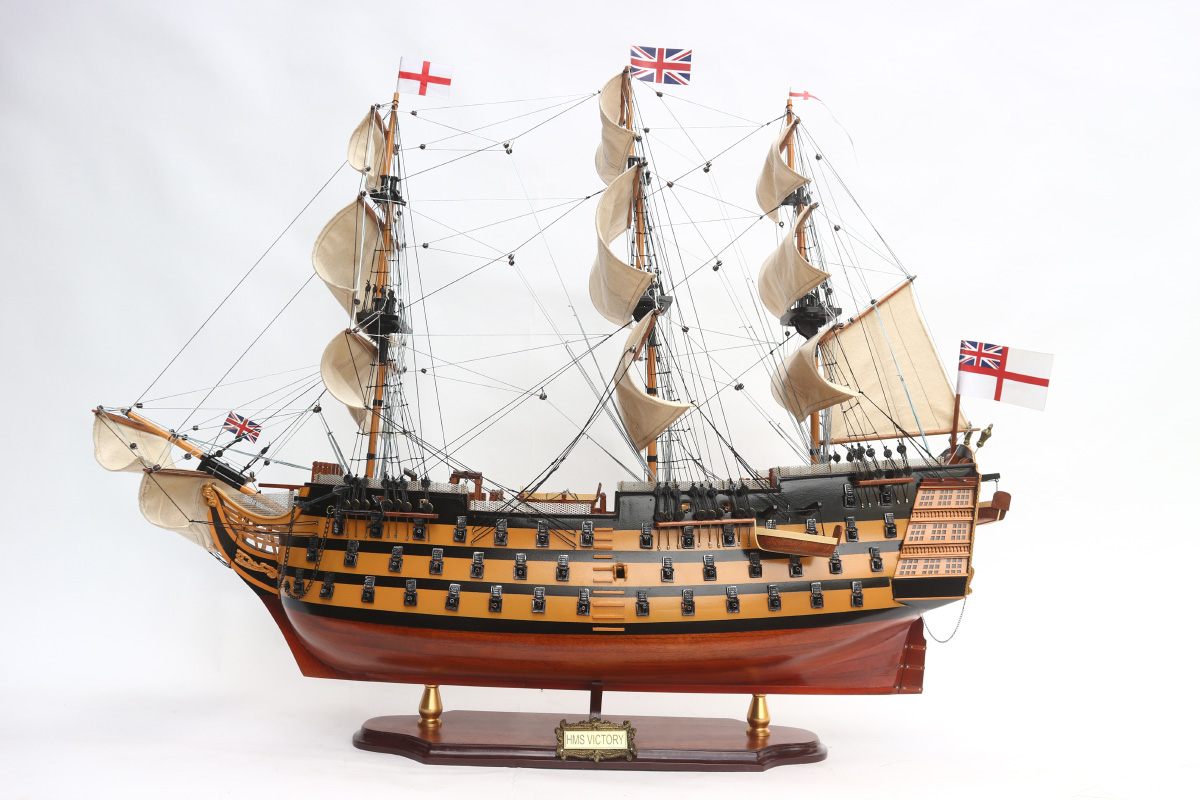 Модель парусника HMS Victory, Англия 90*20*78 см