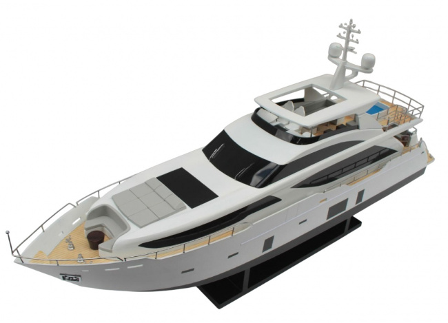  "PRINCESS SUPERYACHTS 30M White Black"  95*20*36 
